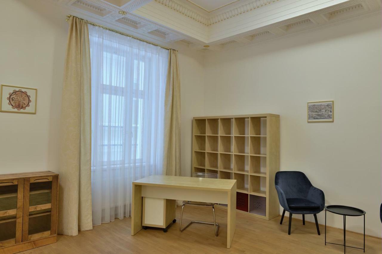 Kolonada Luxury 2 Bedroom Apartment With Balcony มาเรียอานซเกลาซนี ภายนอก รูปภาพ