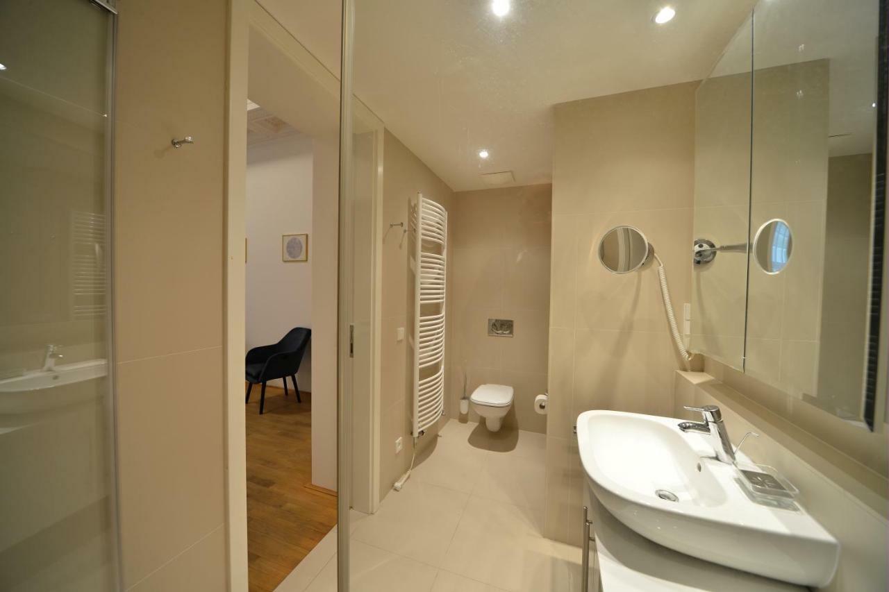 Kolonada Luxury 2 Bedroom Apartment With Balcony มาเรียอานซเกลาซนี ภายนอก รูปภาพ