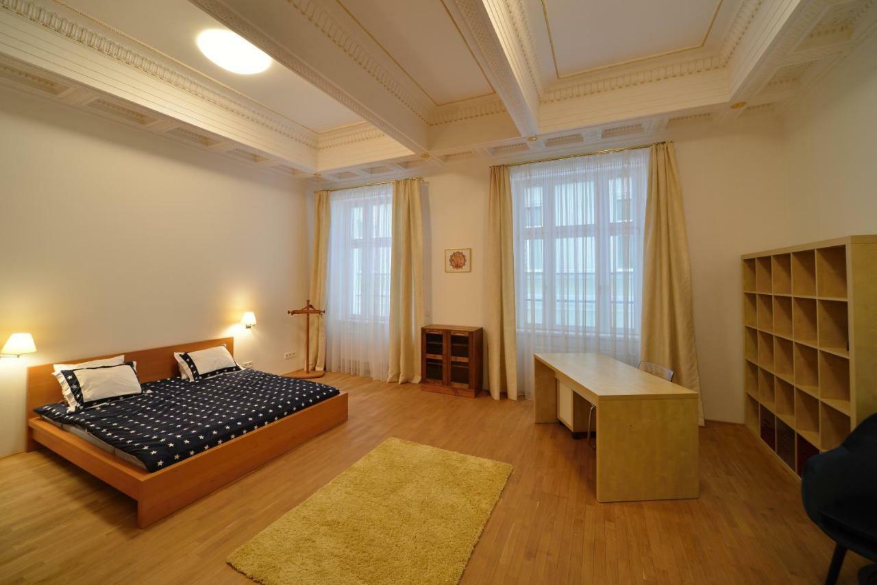 Kolonada Luxury 2 Bedroom Apartment With Balcony มาเรียอานซเกลาซนี ภายนอก รูปภาพ